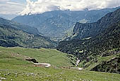 The road from Leh to Manali 